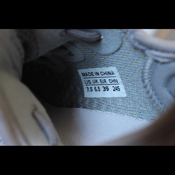 Shoes - Picture 1 of 4